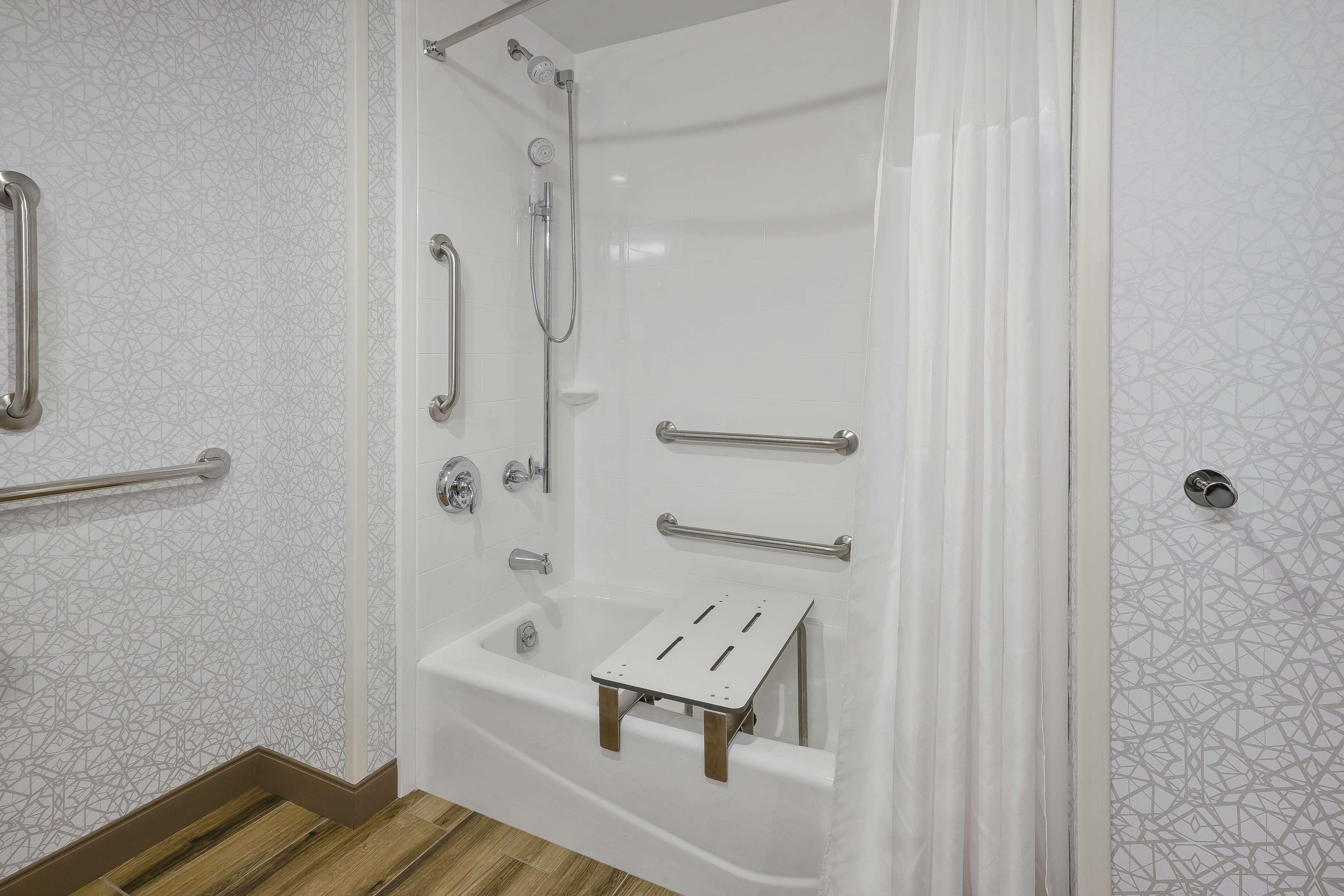 Hampton Inn & Suites Grandville Grand Rapids South Bagian luar foto