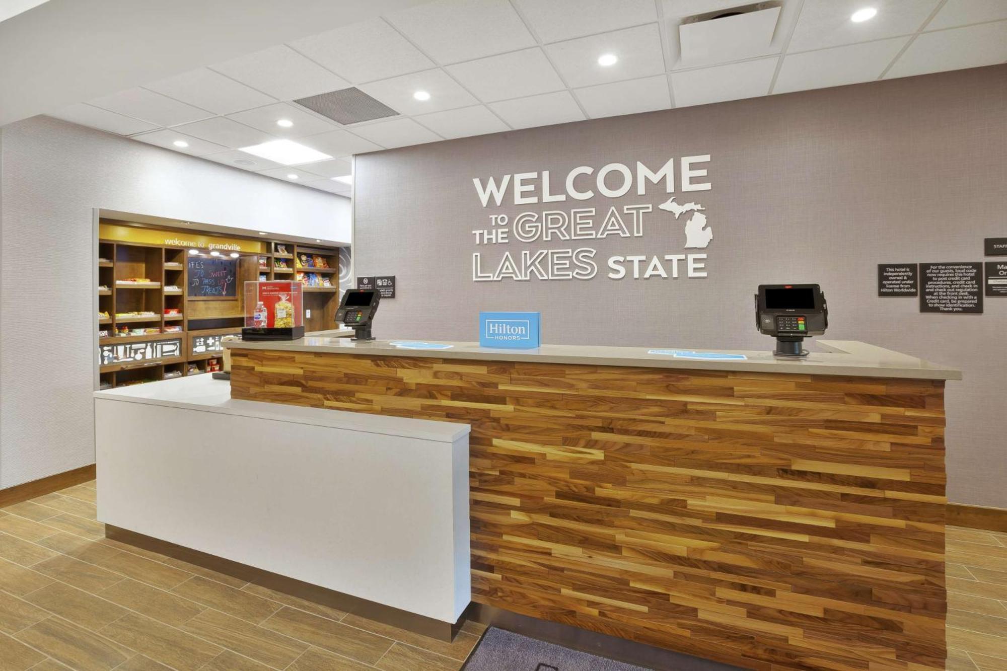 Hampton Inn & Suites Grandville Grand Rapids South Bagian luar foto