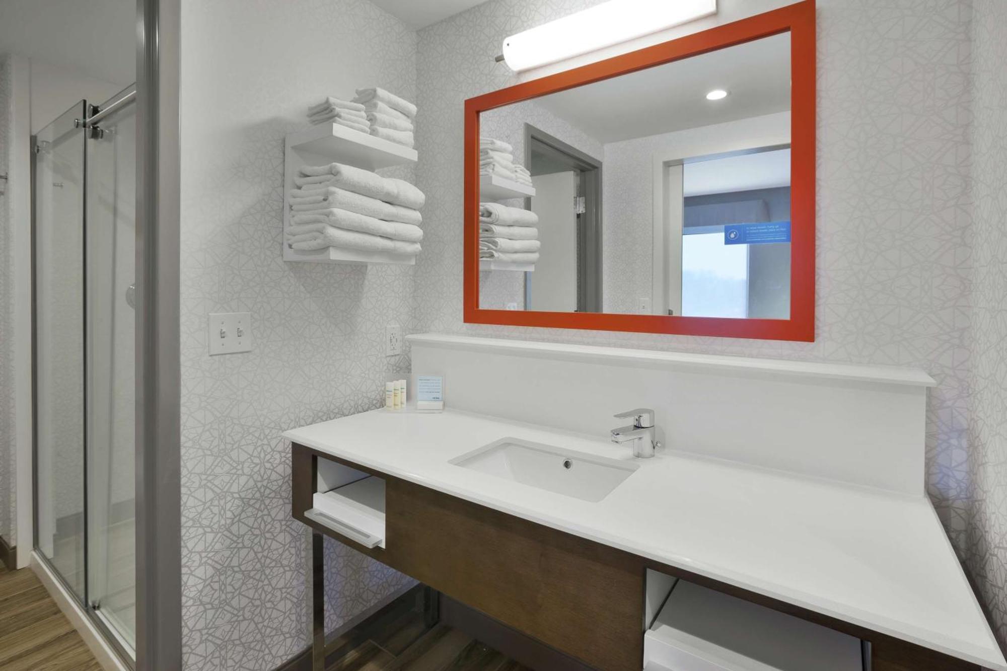 Hampton Inn & Suites Grandville Grand Rapids South Bagian luar foto